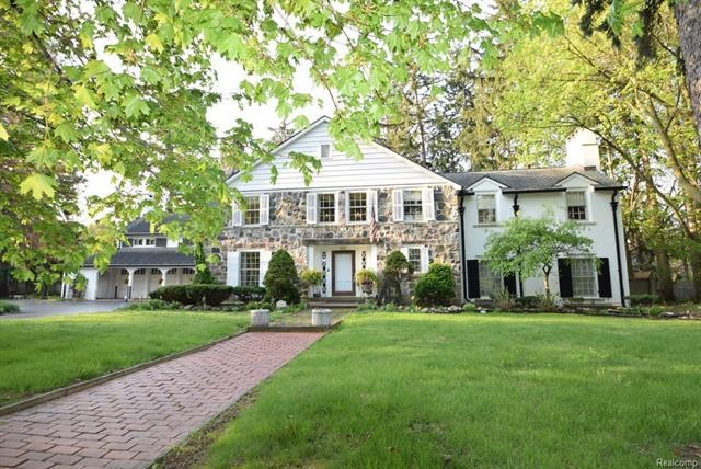 Authentic stone exterior on the English Manor styl