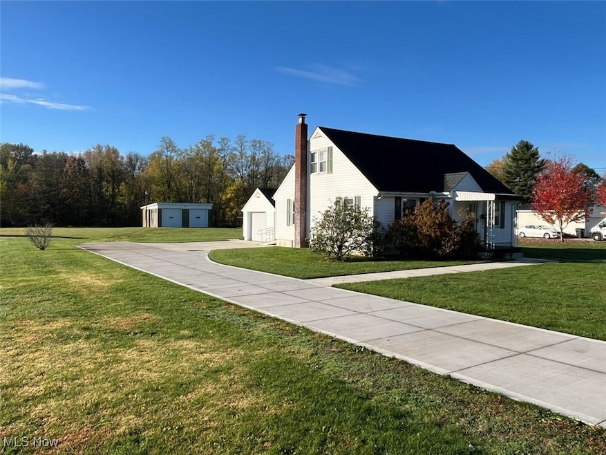 6610 Maplebrook Ave NE, East Canton, OH 44730 - photo 1