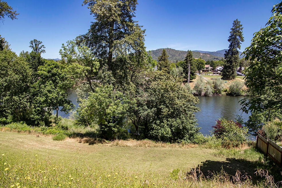 1040 Zane Grey Court New #1