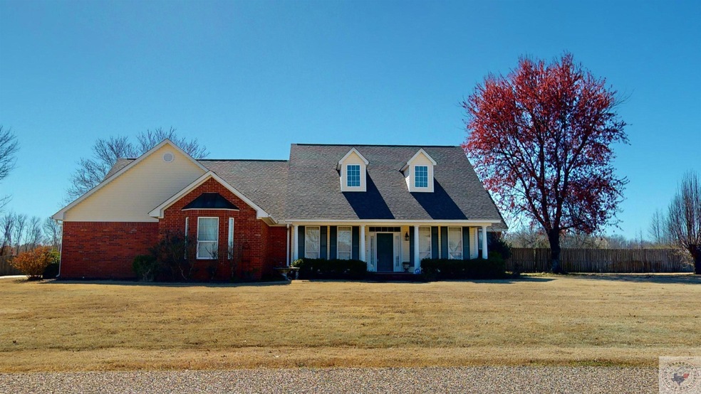 6302 Lost Creek Dr, Texarkana, TX 75503 - photo 1