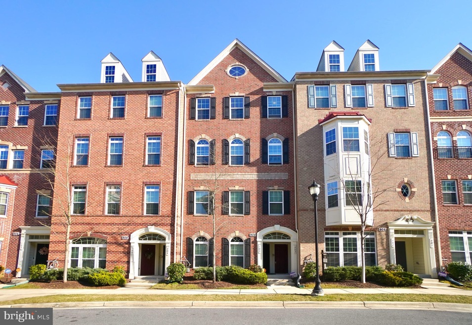 908 Hall Station Dr unit 203, Bowie, MD 20721 - photo 1