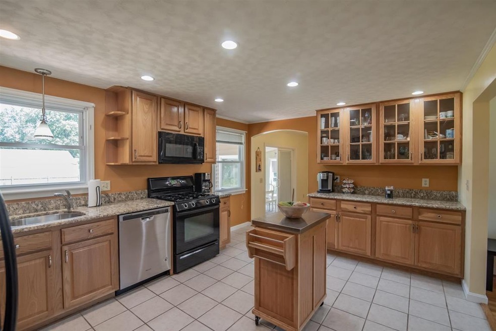 6 Rancourt St, Nashua, NH 03064 - photo 1