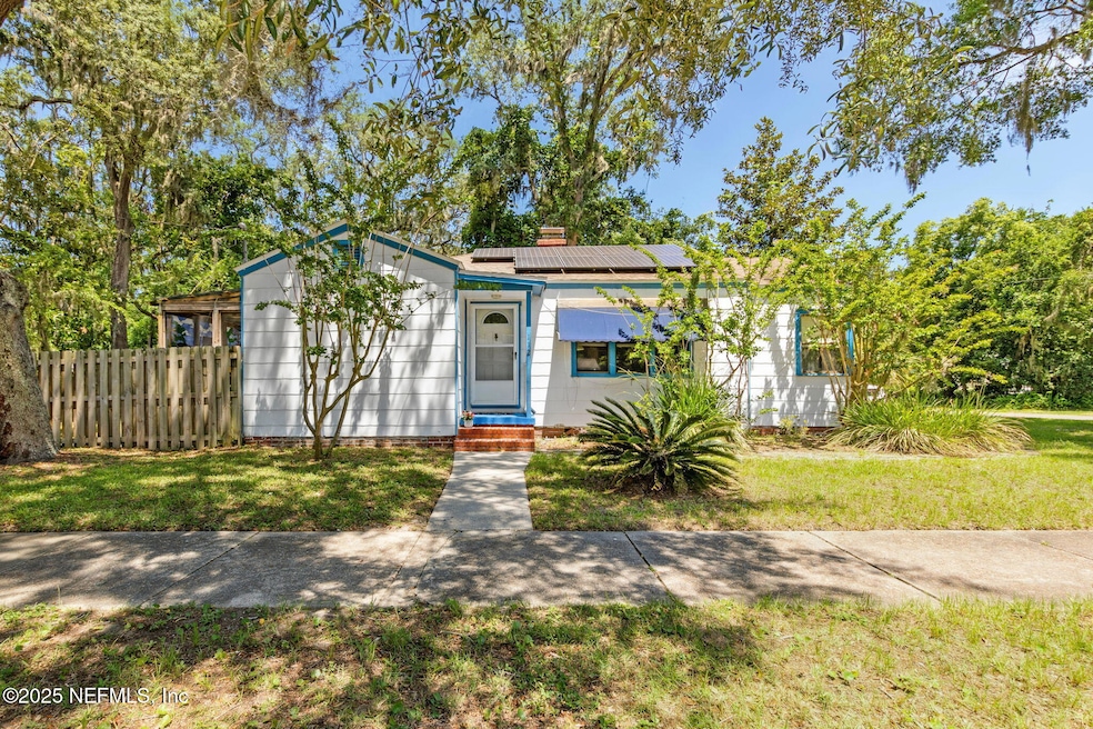 For Sale $475,000 • Co-Listing Agent