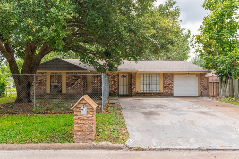 911 Francitas Dr, Houston, TX 77038 - photo 1