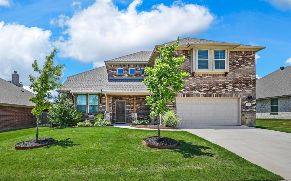 220 Brinkley Dr, Saginaw, TX 76179 - photo 1