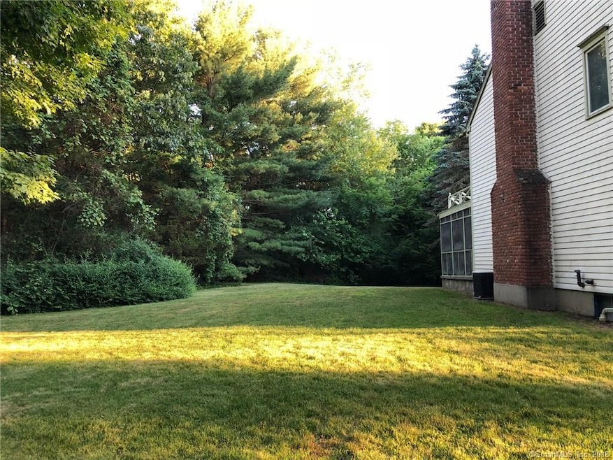 409 Hoyt Farm Rd, New Canaan, CT 06840 - photo 1