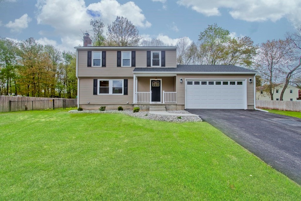 121 Paul Revere Dr, Feeding Hills, MA 01030 - photo 1