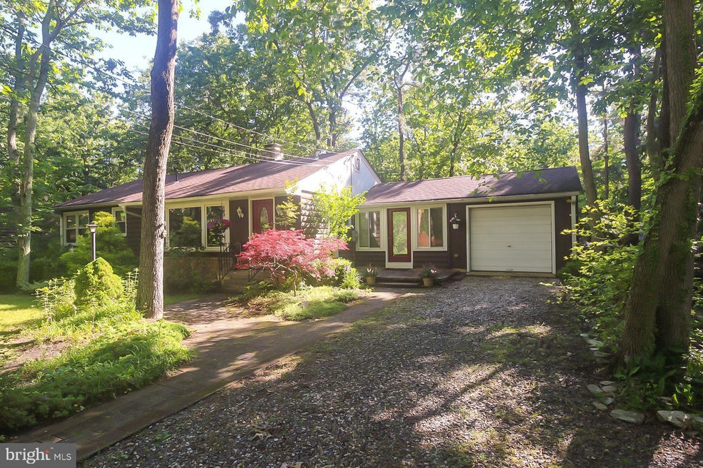 127 Mohawk Trail, Medford, NJ 08055 - photo 1