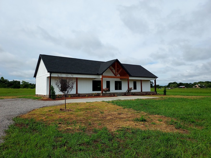 141 John Shaw Rd, Shelbyville, TN 37160 - photo 1