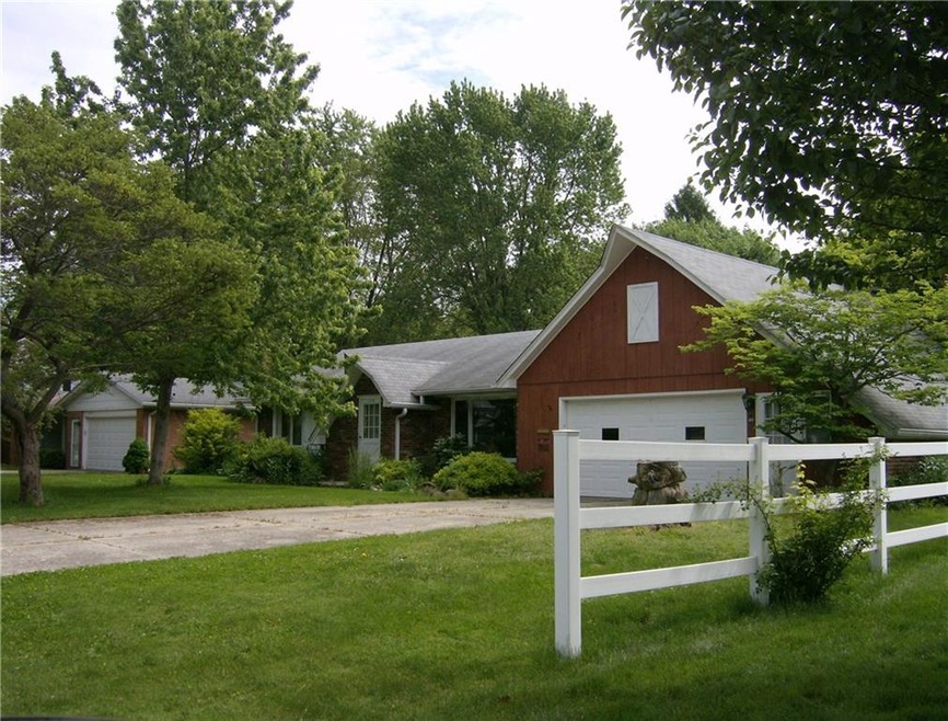 1318 Morningside Dr, Anderson, IN 46011 - photo 1