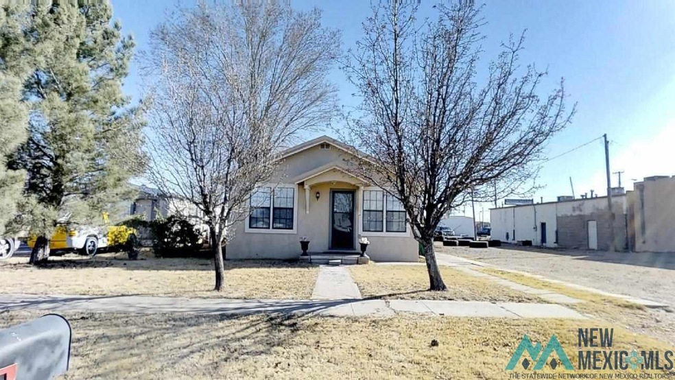107 E Clinton St, Hobbs, NM 88240 - photo 1
