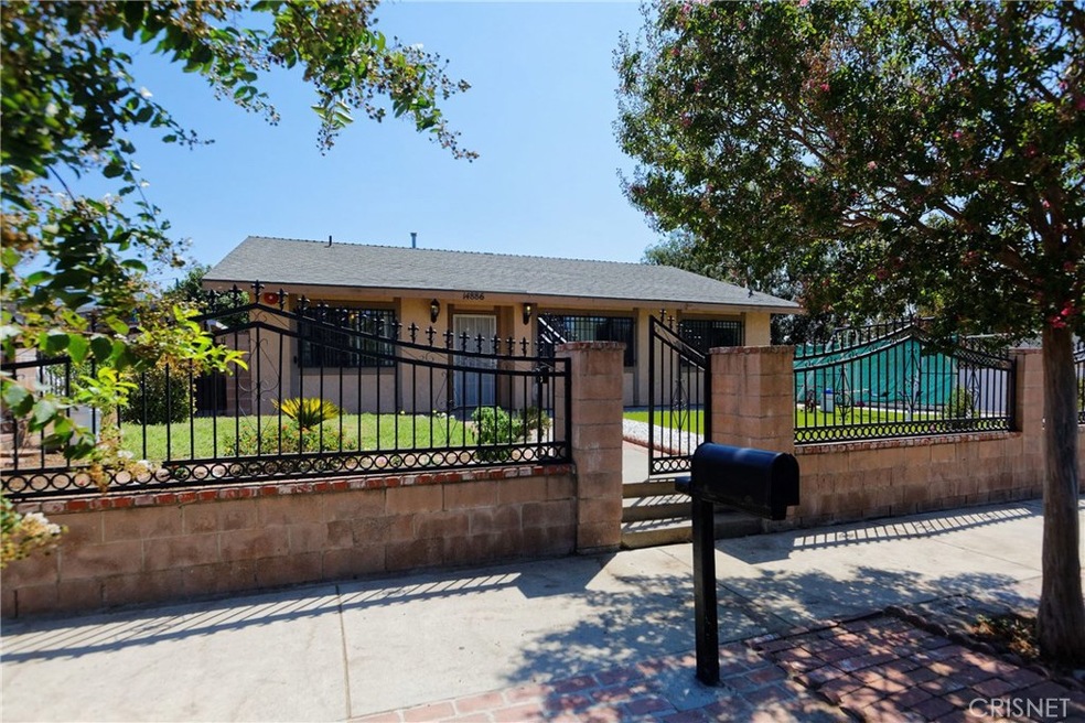 14886 Bledsoe St, Sylmar, CA 91342 - photo 1