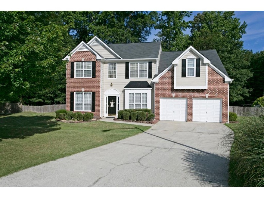 Beautiful Brick and Siding Home on a Cul-de-sac