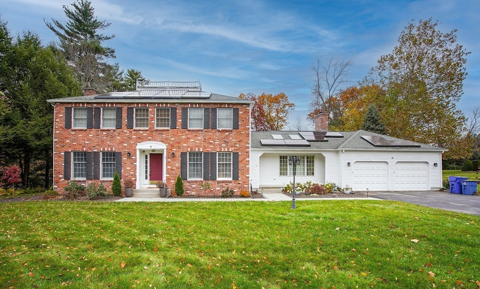 14 Horseshoe Ln, Wilbraham, MA 01095 - photo 1