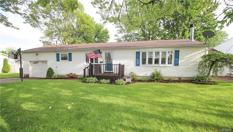 364 Oakdale Dr, North Tonawanda, NY 14120 - photo 1