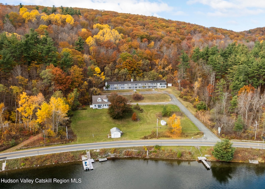 For Sale $795,000 • Co-Listing Agent