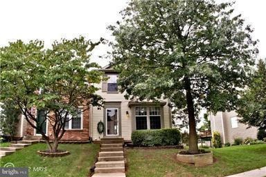 13335 Burkitts Rd, Fairfax, VA 22033 - photo 1