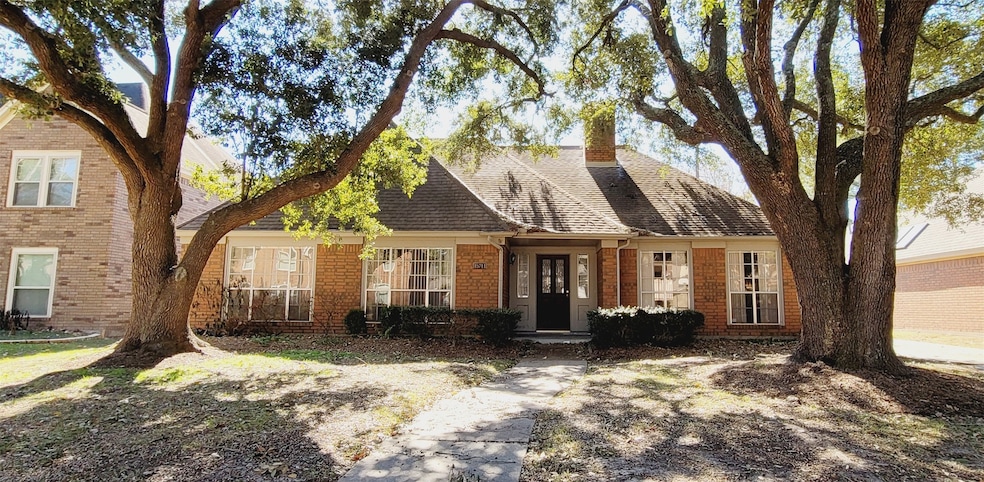 15711 Echo Lodge Dr, Houston, TX 77095 - photo 1