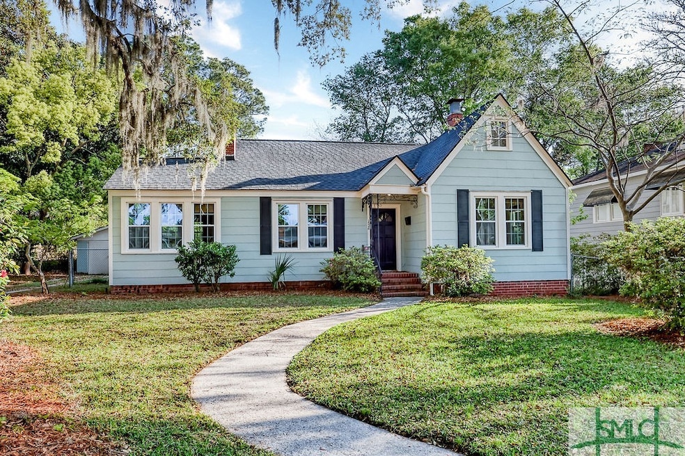 1526 E 38th St, Savannah, GA 31404 - photo 1