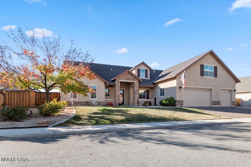 Under Contract $895,000