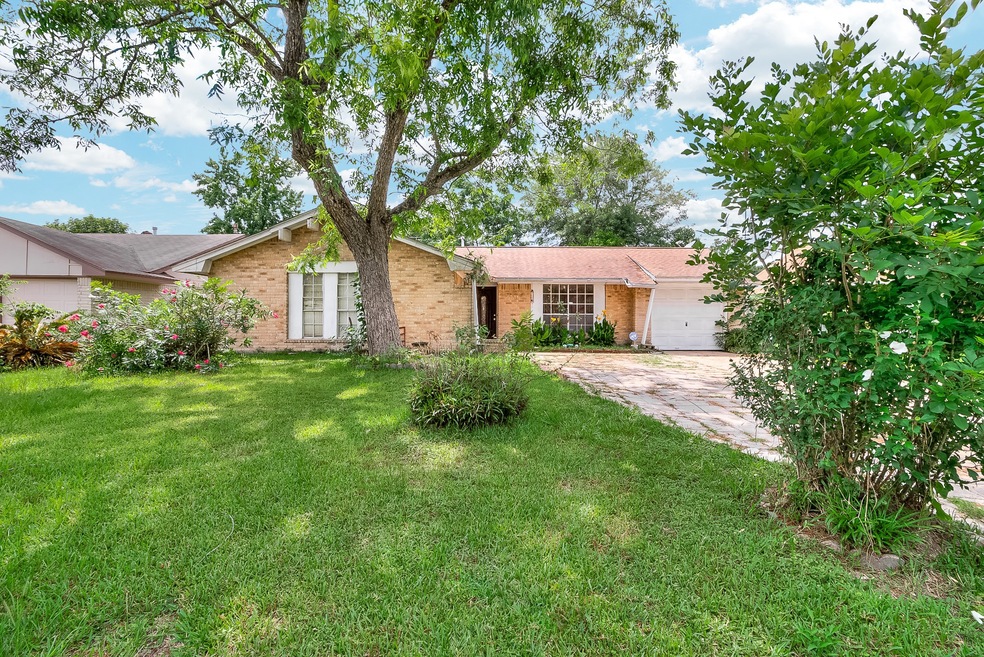 9211 Guywood St, Houston, TX 77040 - photo 1