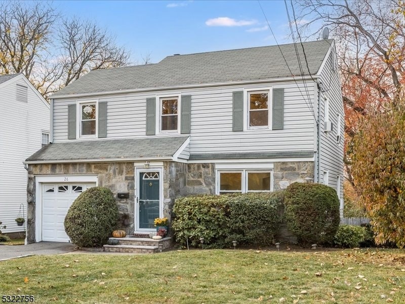 26 Sadler Rd, Bloomfield, NJ 07003 - photo 1