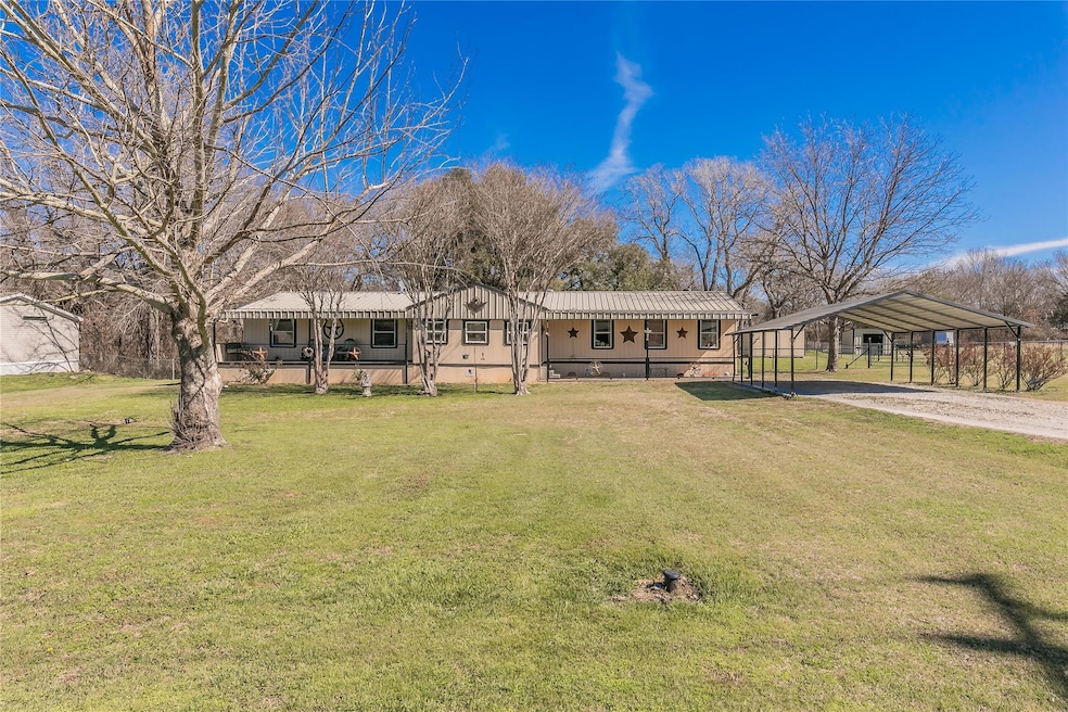 245 Valley Meadows Dr, Springtown, TX 76082 - photo 1
