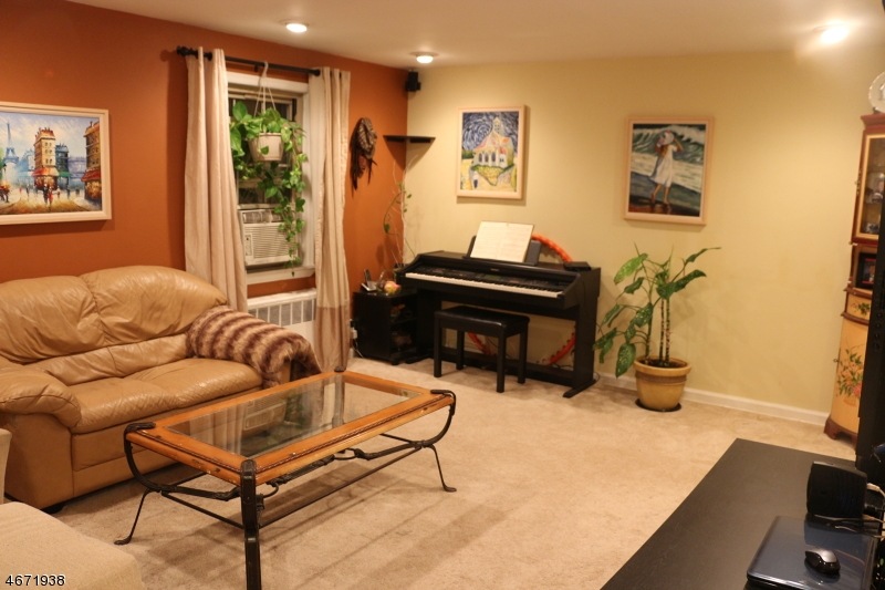 433 Plateau Ave unit b, Fort Lee, NJ 07024 - photo 1