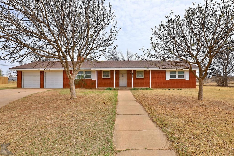 1305 Westover Dr, Anson, TX 79501