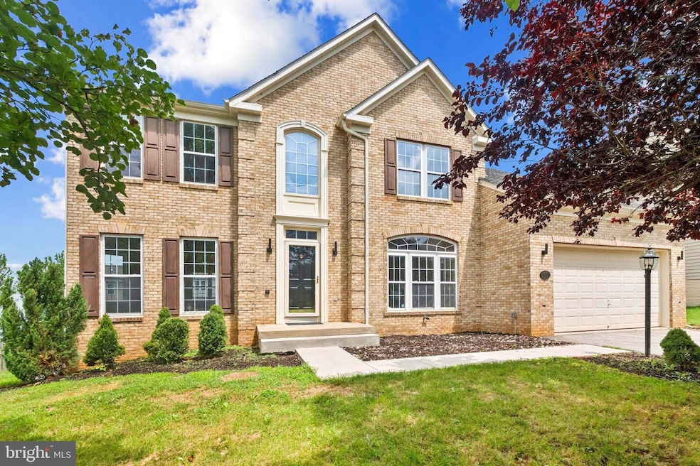 83 Drawing Arm Ln, Martinsburg, WV 25403 - photo 1