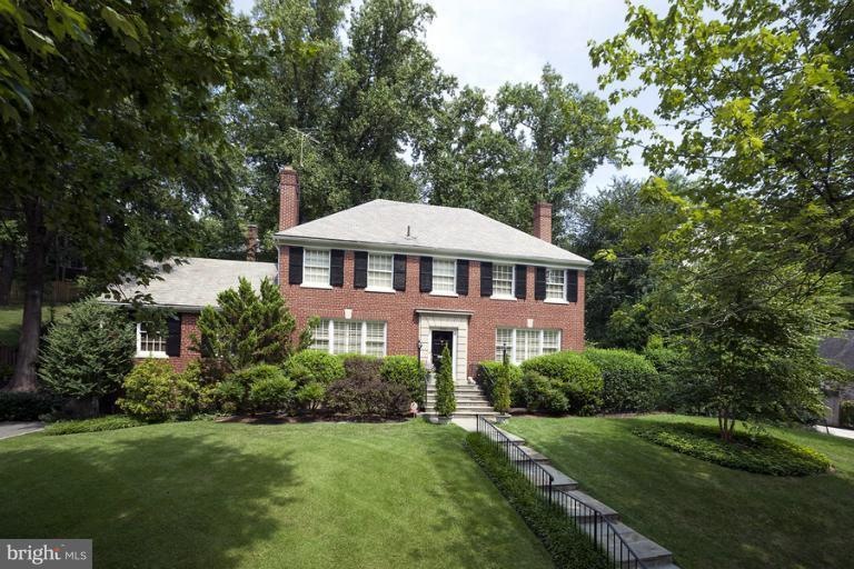 5135 Rockwood Pkwy NW, Washington, DC 20016 - photo 1