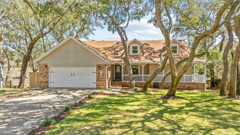 219 Dominica Cir E, Niceville, FL 32578 - photo 1