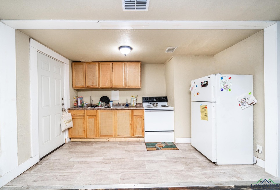 604 Harrell Ave, Longview, TX 75601 - photo 1