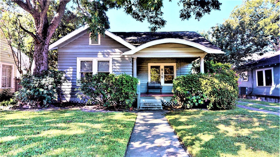 815 Le Green St, Houston, TX 77008 - photo 1