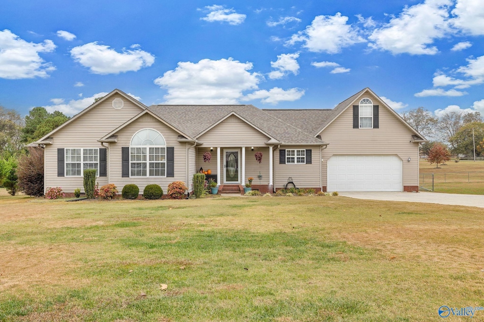 4345 Walnut St, Albertville, AL 35950 - photo 1