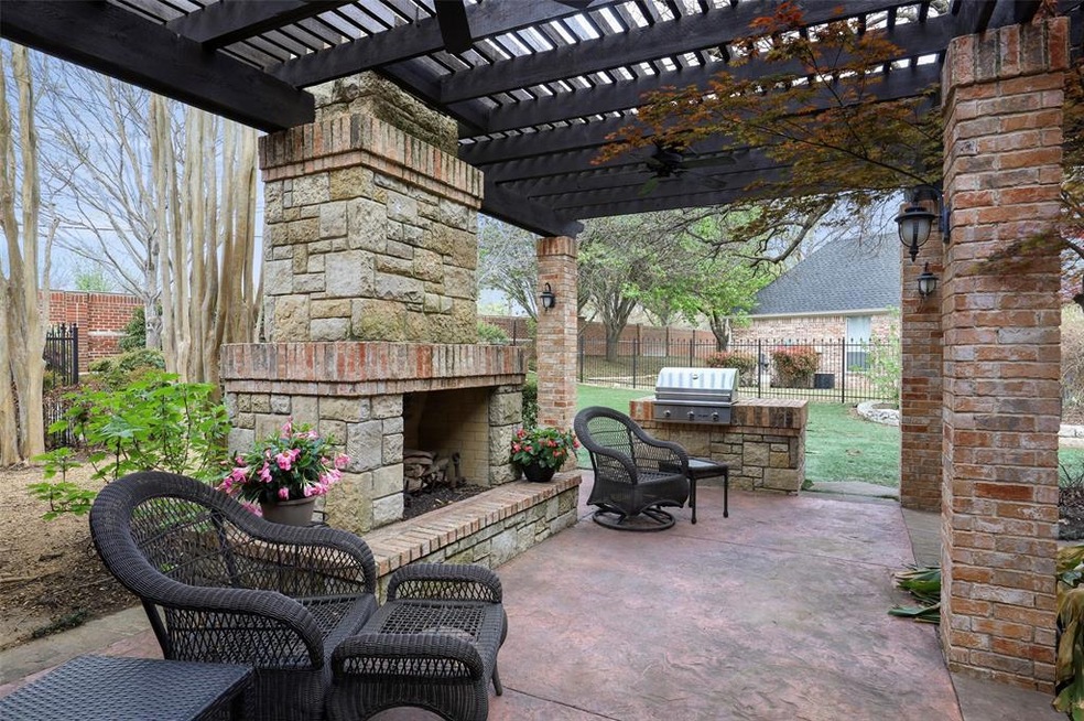 610 Lorraine Dr, Southlake, TX 76092 - photo 1