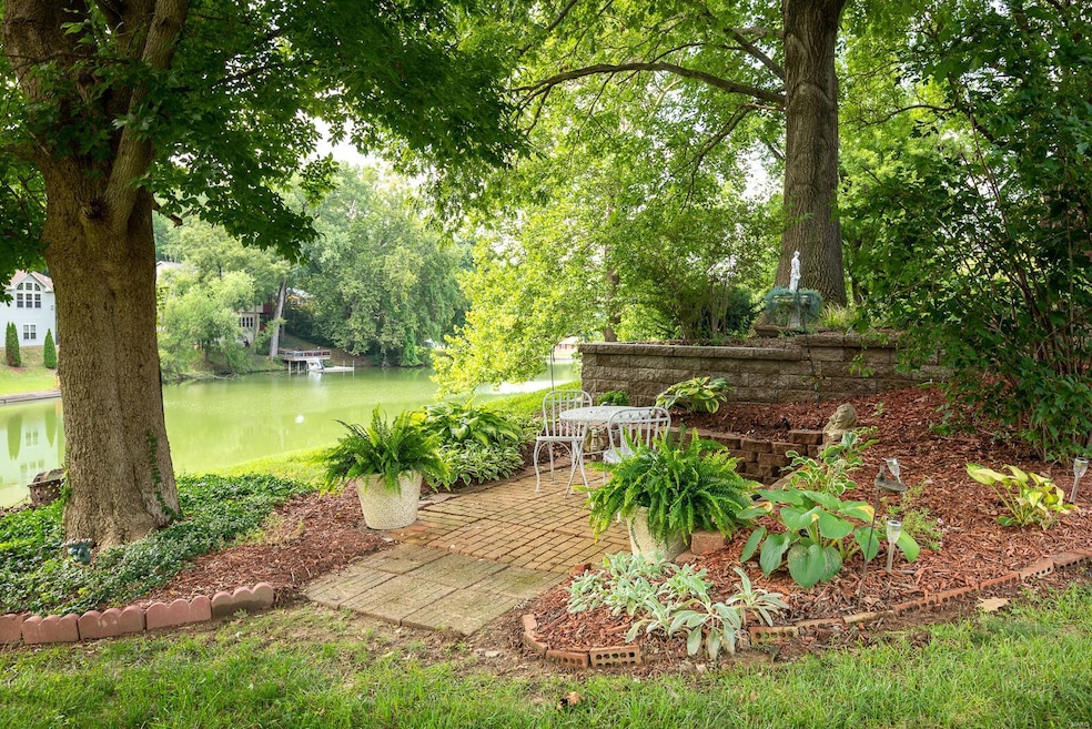 Extensive Landscaping