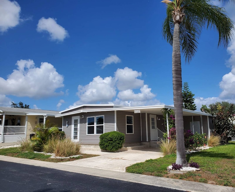 39248 US Highway 19 N unit 330, Tarpon Springs, FL 34689 - photo 1