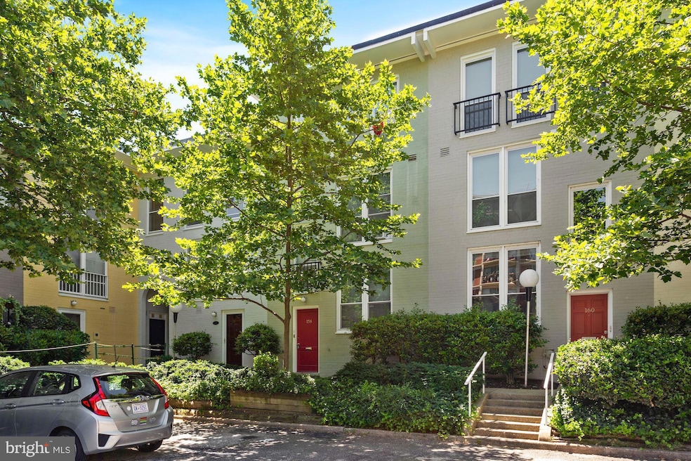 158 G St SW unit 147, Washington, DC 20024 - photo 1