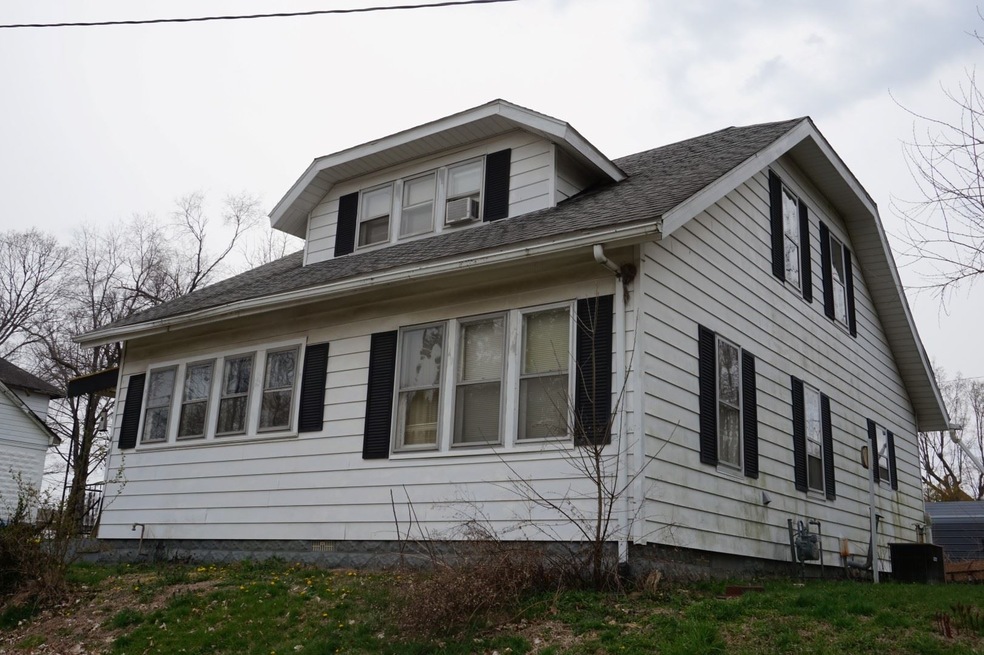 401 3rd St, Princeton, IN 47670 - photo 1