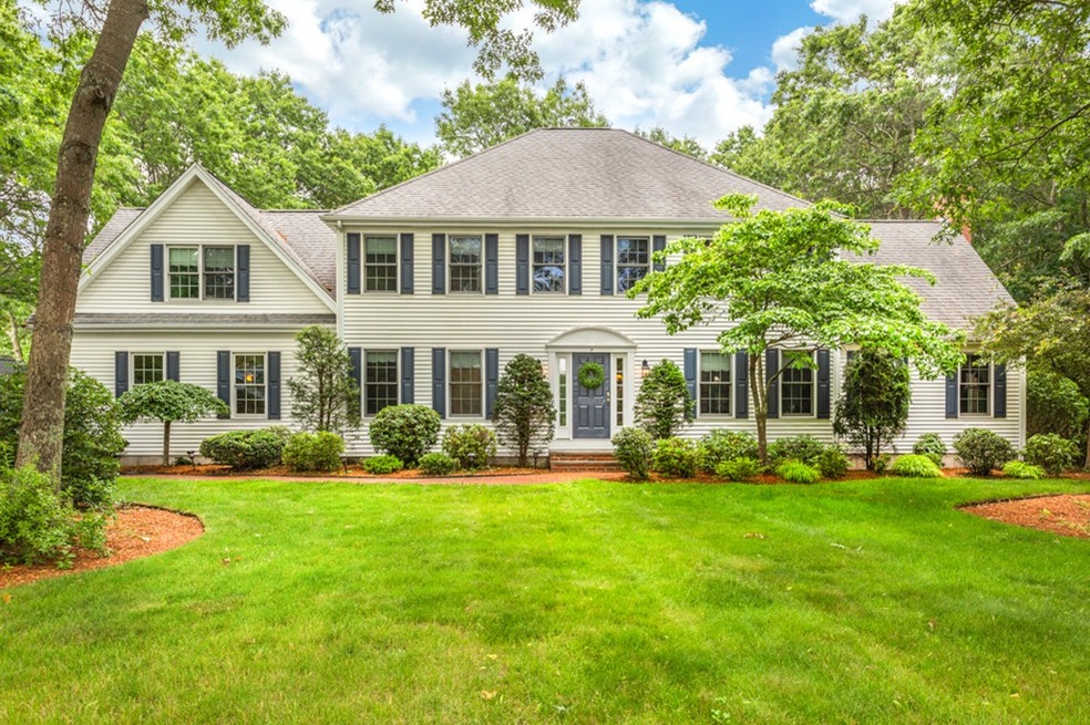 11 Plantation Rd, Mansfield, MA 02048 - photo 1