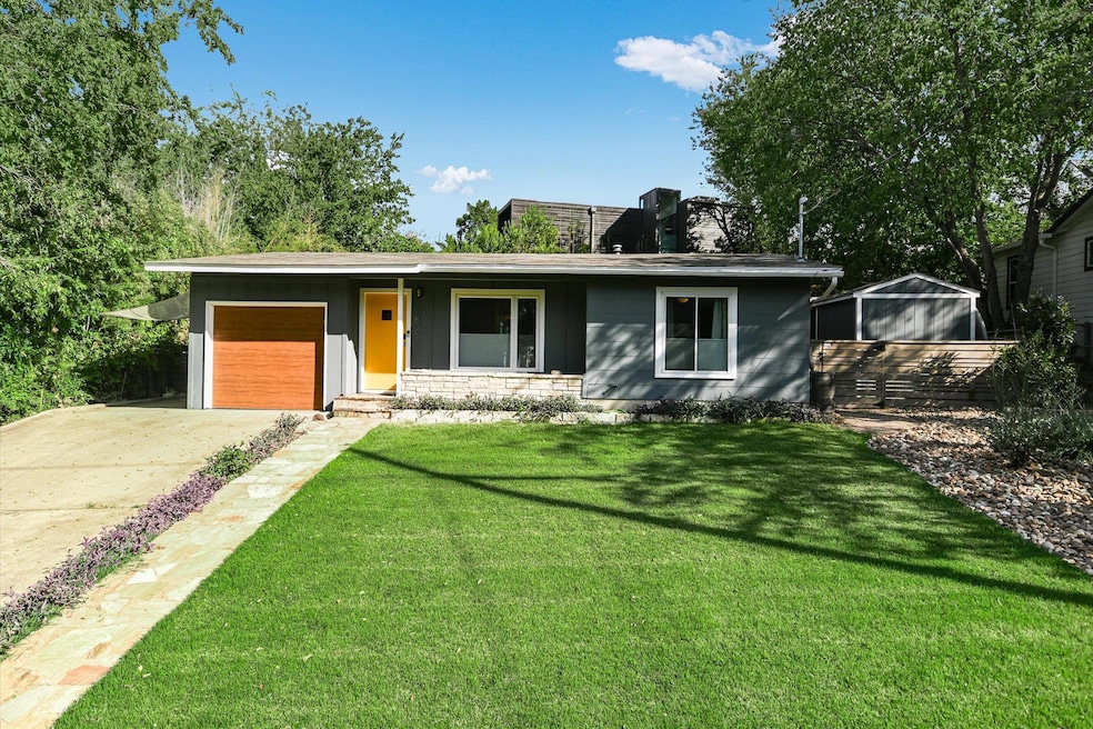 For Sale $775,000 • Co-Listing Agent