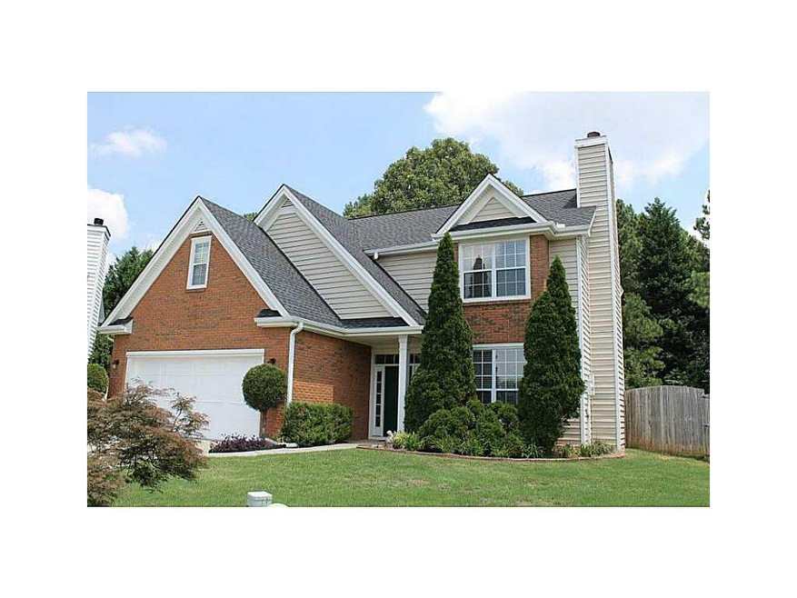 Exterior Front. NEWER VINYL TEK INSULATED SIDING. 