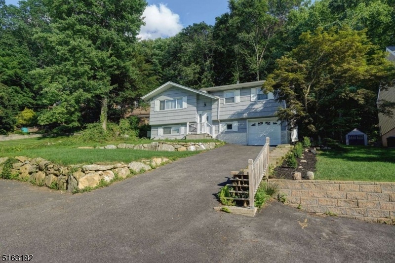 22 Serpentine Rd, Ringwood, NJ 07456 - photo 1