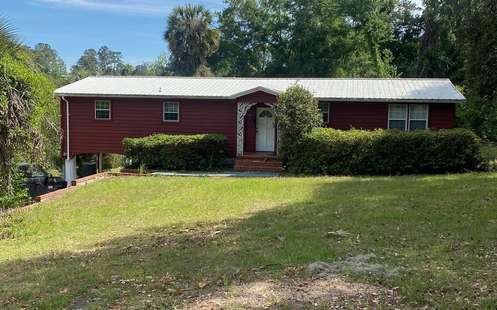 926 NW Ashley St, Lake City, FL 32055 - photo 1
