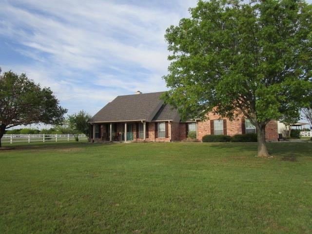 1724 Highland Dr, Whitney, TX 76692 - photo 1