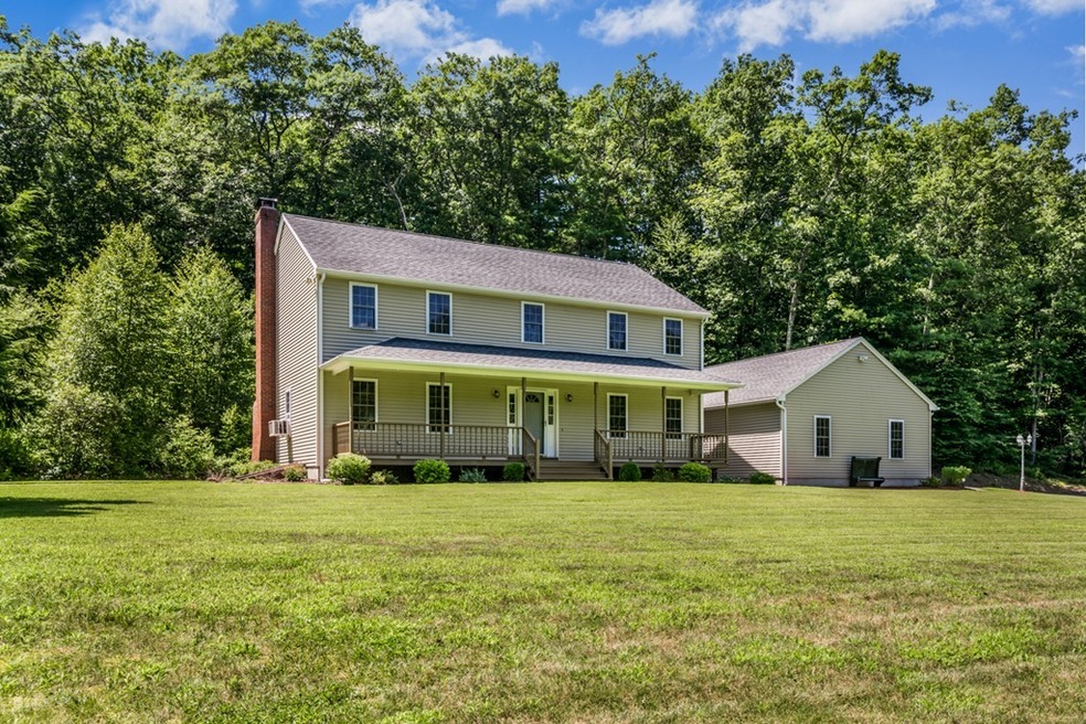 9 Sullivan Blvd, Oxford, MA 01540 - photo 1