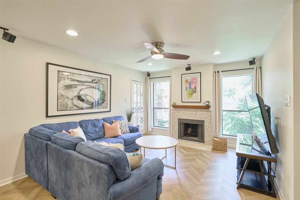 Welcome to 1601 S Shepherd Dr unit #222