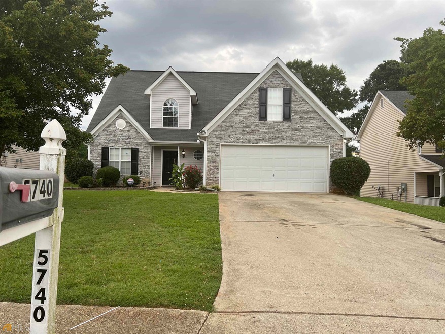 5740 Colonnade Dr, Rex, GA 30273 - photo 1