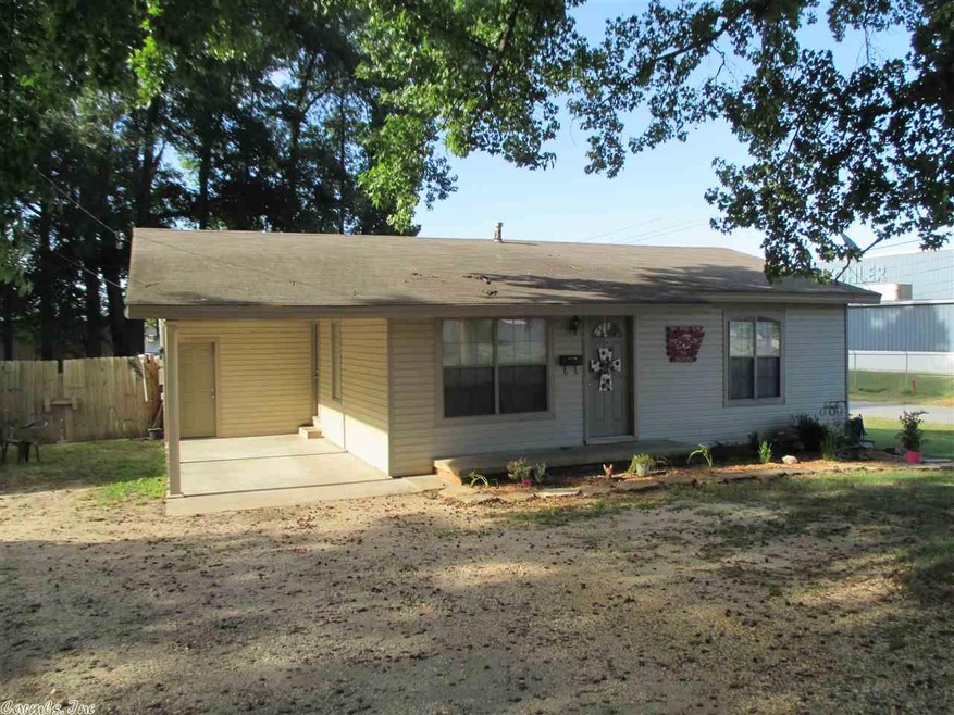 612 E Gum St, Sheridan, AR 72150 - photo 1